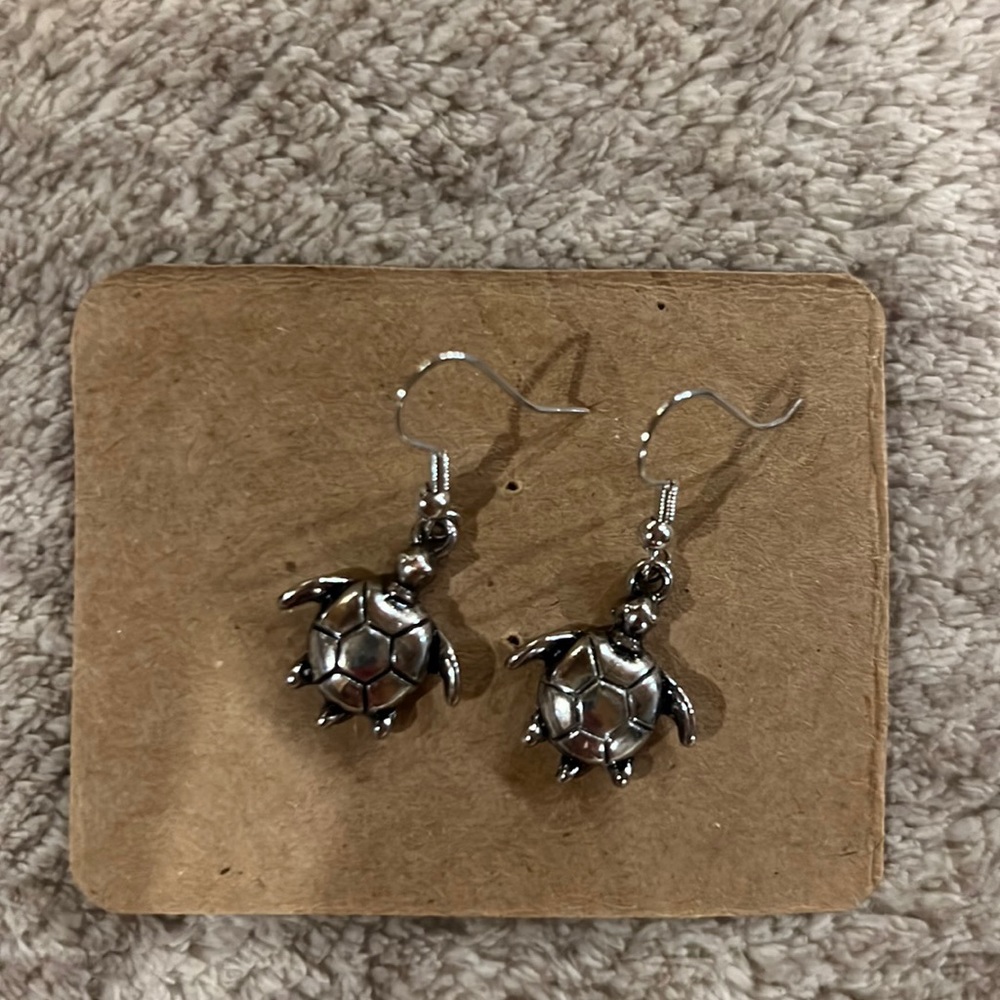 Turtle earrings